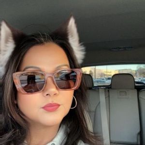 Meet your Posher, Aida